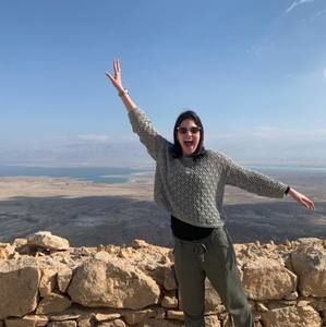 Meet your Posher, Olivia